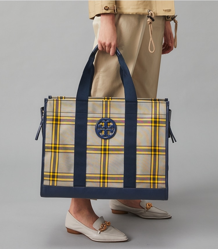 Tory Burch designer tote bags Dog Bag in MULTI accessory on model