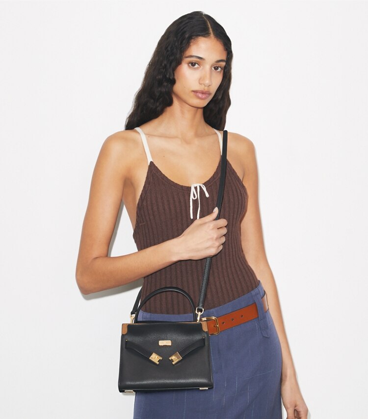 Tory Burch designer sacs à bandoulière Double sac Petite Lee Radziwill in Black accessory on model