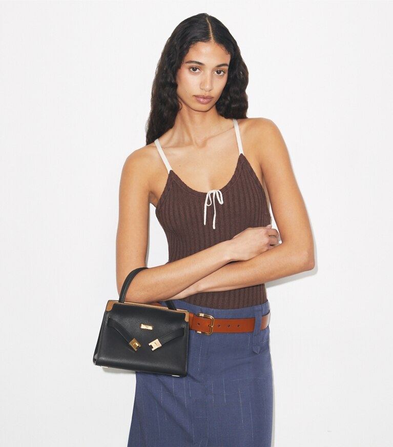 Tory Burch designer sacs à bandoulière Double sac Petite Lee Radziwill in Black additional on model