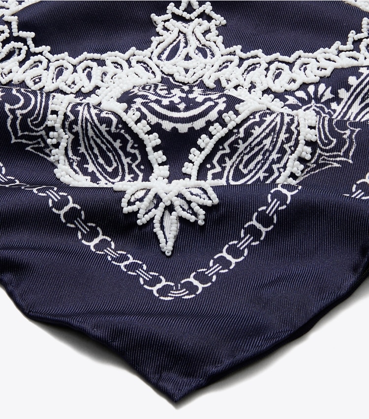 Tory Burch designer schals Dreieckiges Bandana-Tuch mit Perlen in Blue detail