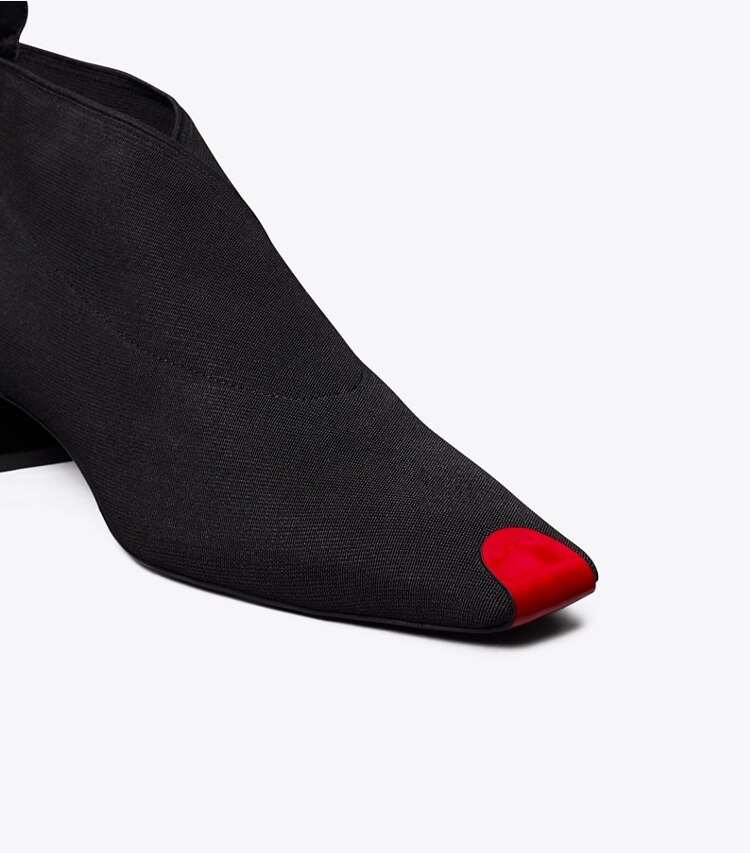 Tory Burch designer ブーティ エラスティック アンクルブーティ in PERFECT BLACK / TRIPLE RED ディテール