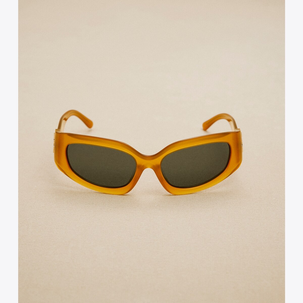Eleanor Broken Logo Sunglasses: Women