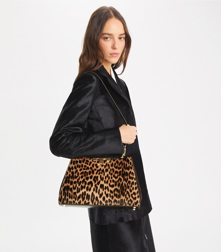 Tory Burch designer henkeltaschen Eleanor Henkeltasche in Multi accessory on model