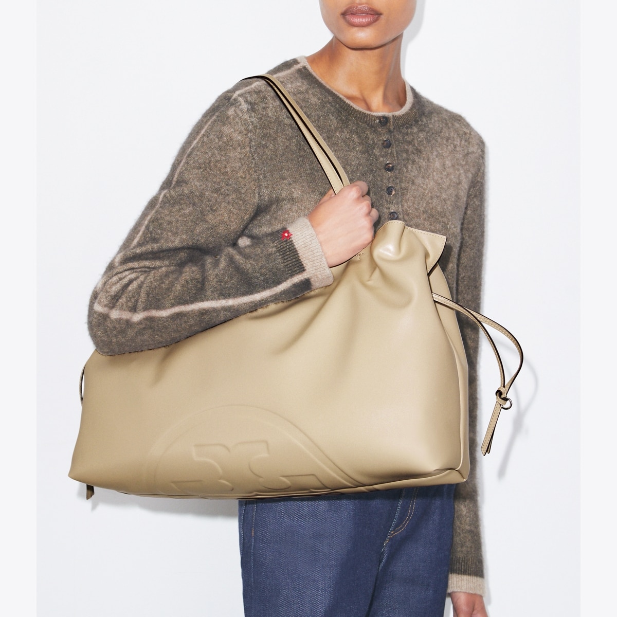 ELLA NATUURA™ DRAWSTRING TOTE - thumbnail 2
