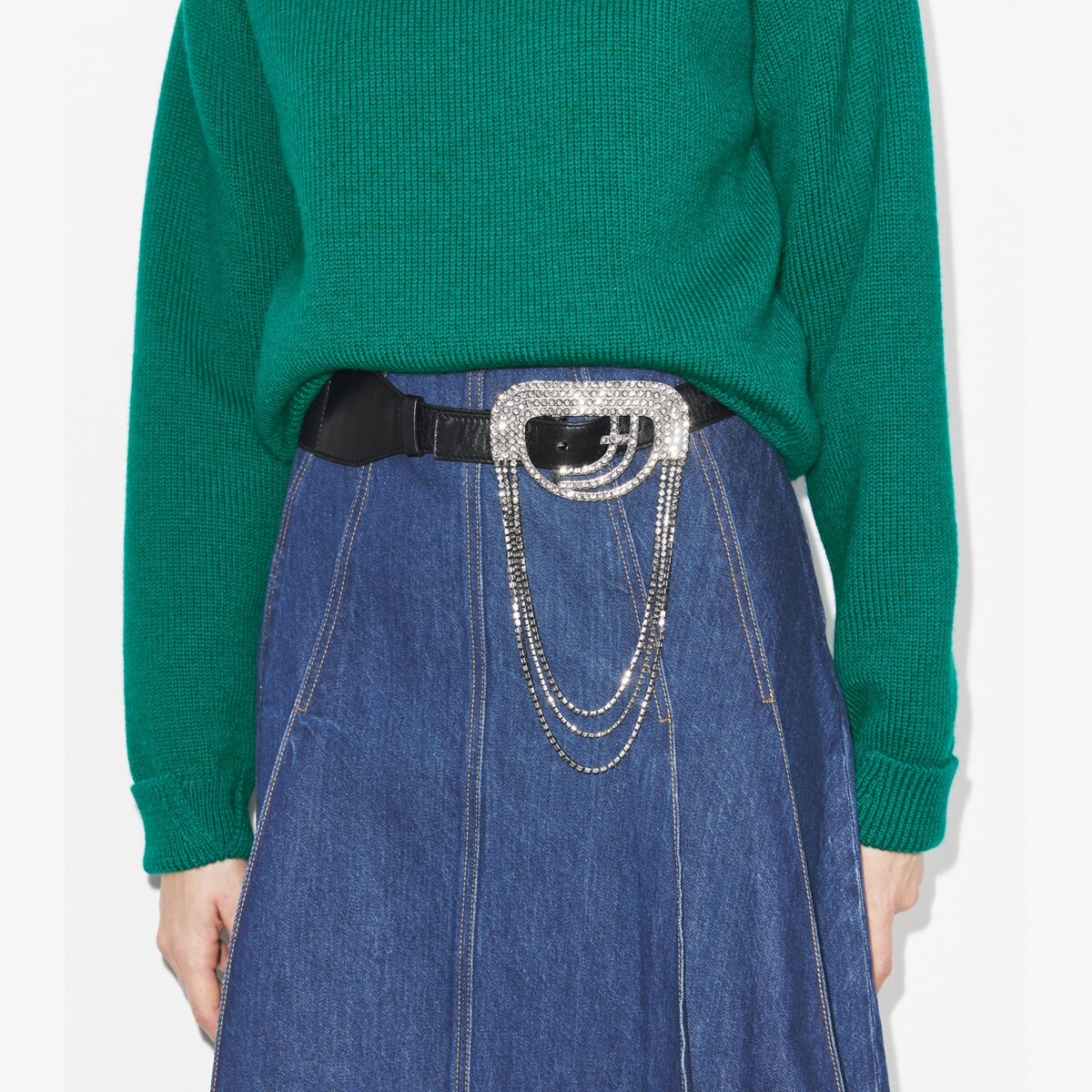Tory Burch Belt Blue Abstract Haze Pattern Waist‎ Belt Wardrobe Essentials: Tory Burch Reversible Logo Belt Review main image 3