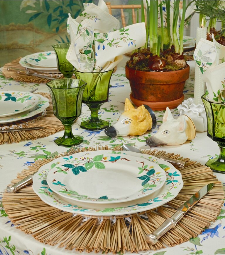 Tory Burch designer tabletop & drinkware Embossed Flower Salad Plate, Set of 4 in Green front