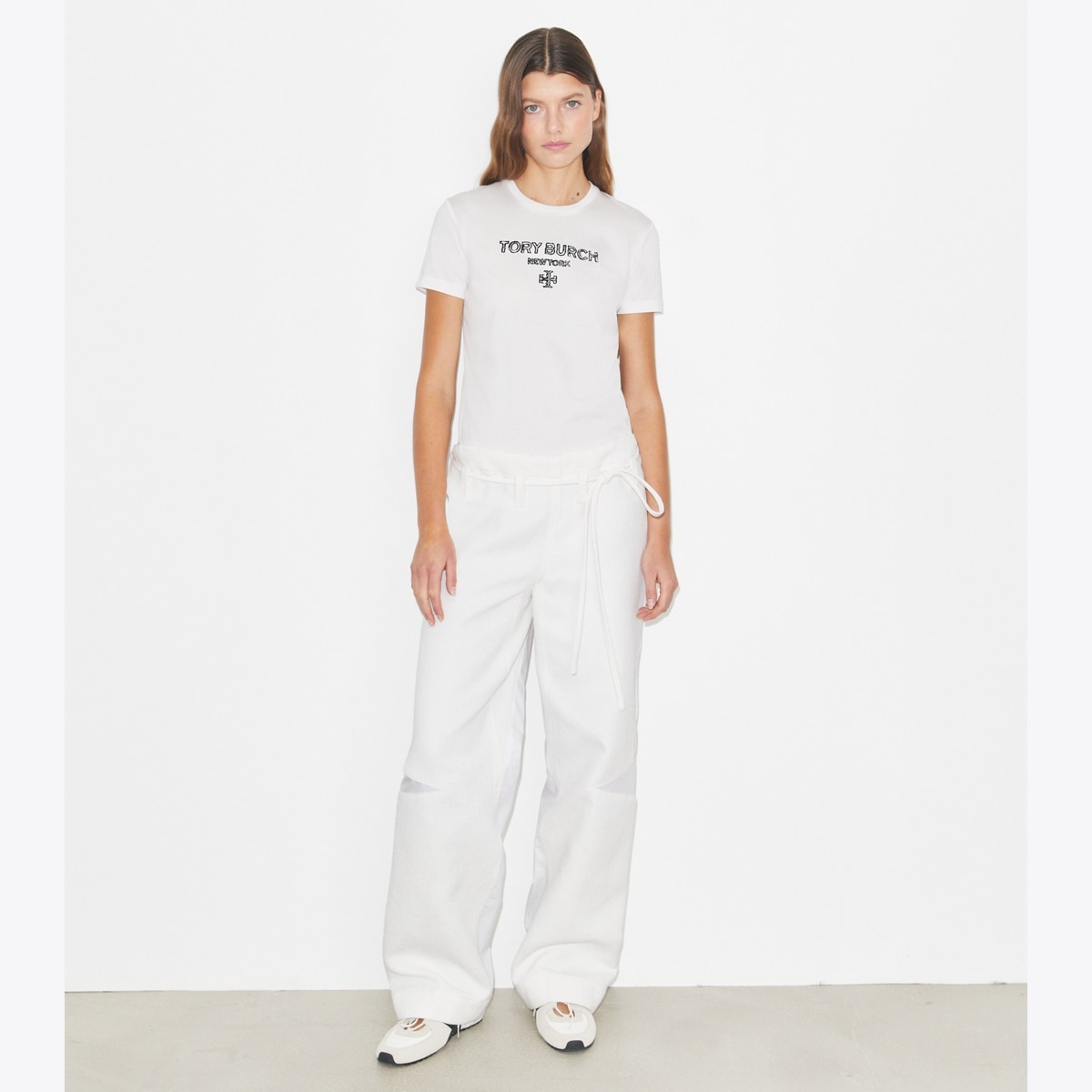 embroidered-cotton-t-shirt-on-