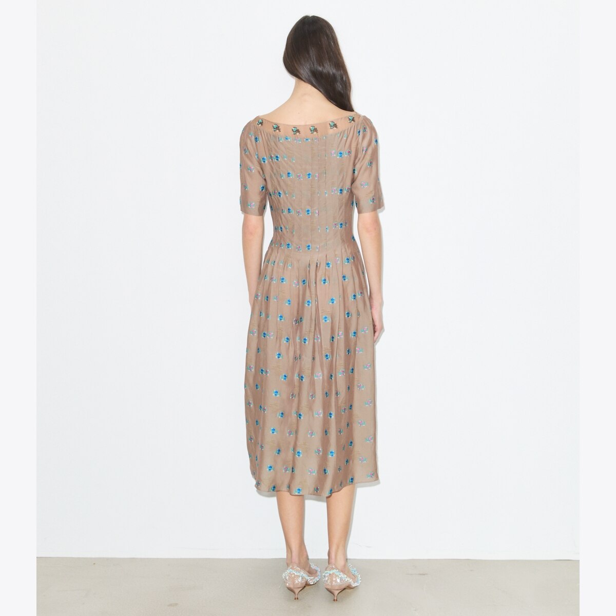 embroidered jacquard dress Embroidered Jacquard Dress: Women's Designer Dresses