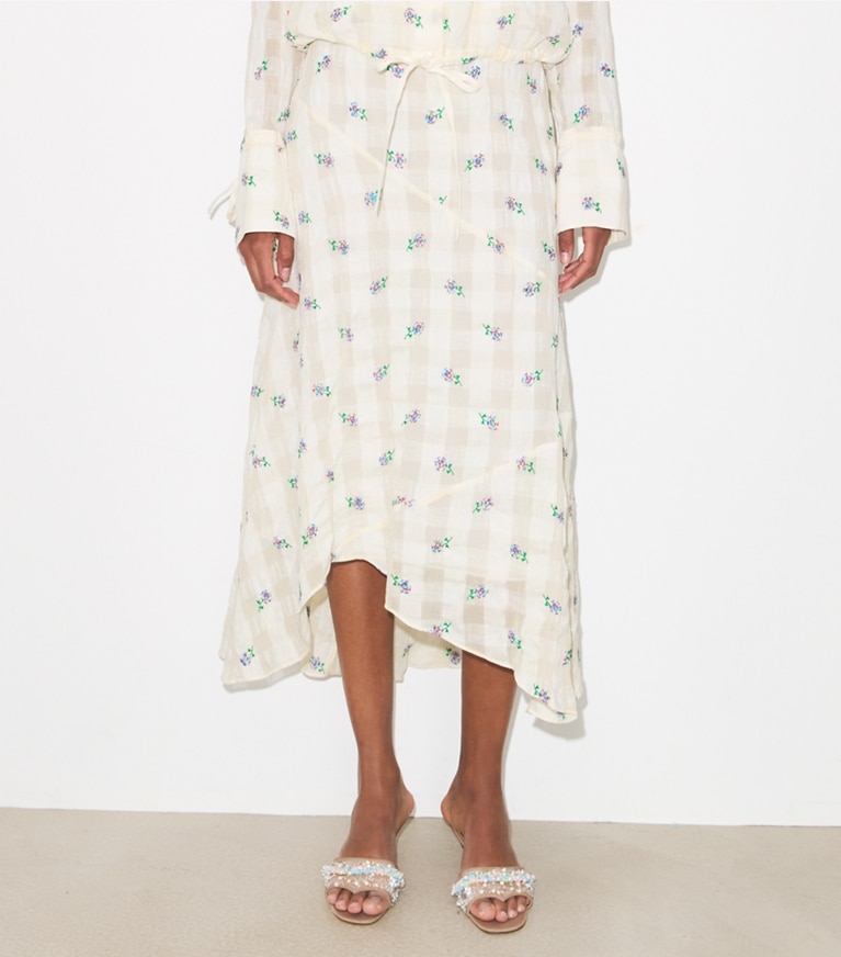 Tory Burch designer bottoms Embroidered Linen Skirt in Ivory Embroidered Gingham on model detail