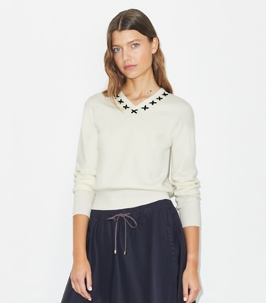 【新品未使用】Tory Burch ネイビースカート tory sports 新品未使用】Tory Burch ネイビースカート tory sports Tory