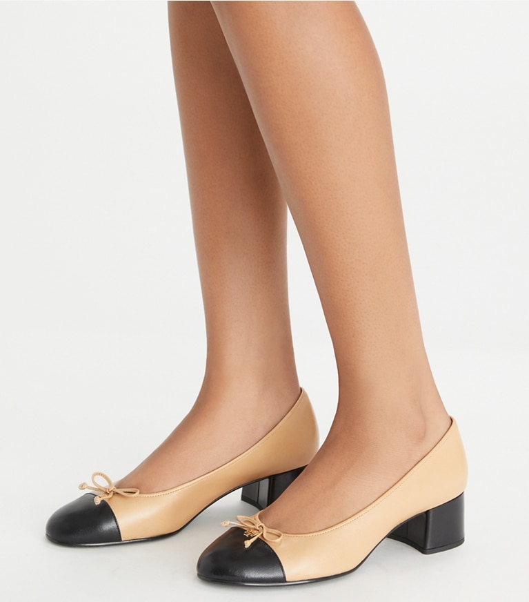 Tory Burch designer escarpins Escarpins à bout contrasté in GINGER SHORTBREAD / PERFECT BLACK angle