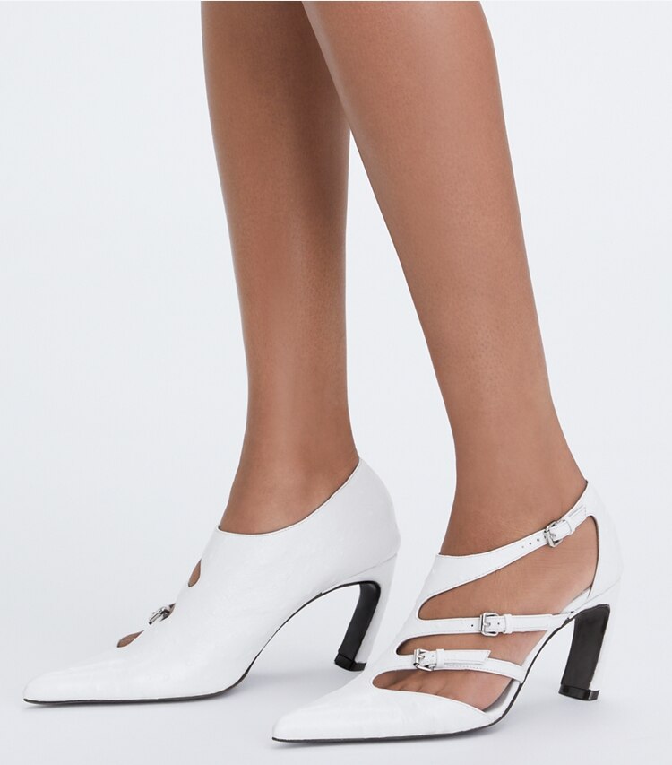 Tory Burch designer escarpins Escarpins à petites boucles in TINTED BLUE additional on model