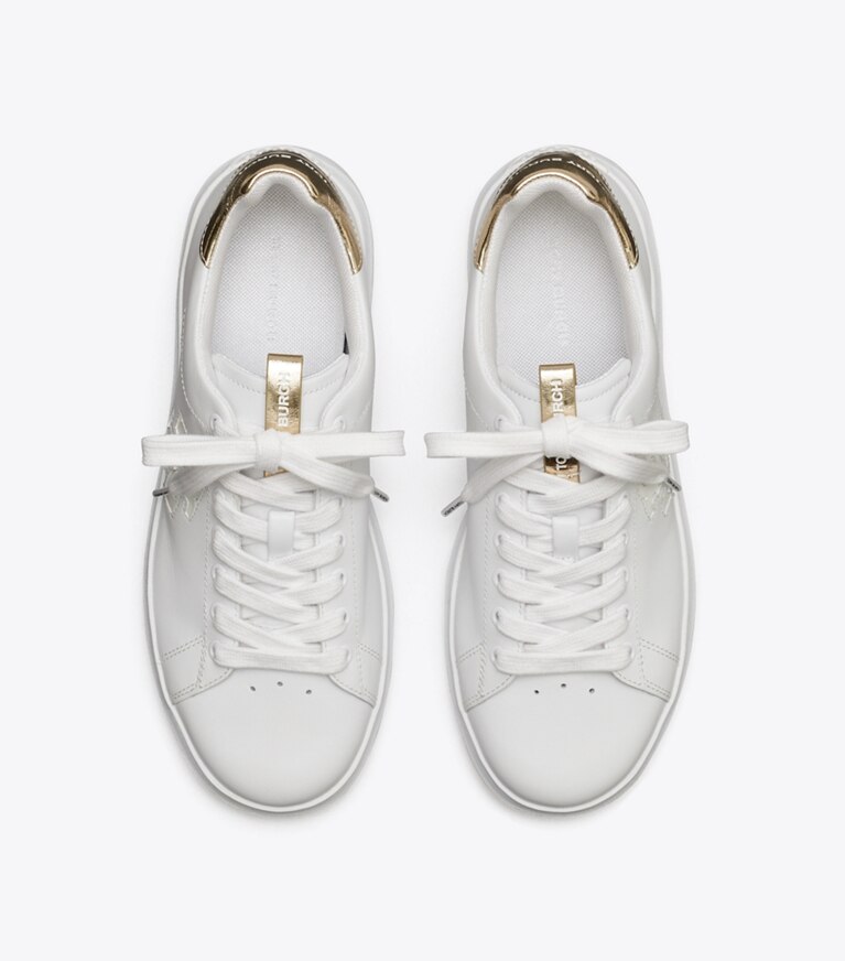 Tory Burch designer baskets Espadrille Howell Court dans Titanium White / Spark Gold vue du dessus