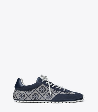 Tory Burch designer baskets Espadrille T Monogram Field dans NAVY T MONOGRAM / NEW NAVY / NEW NAVY de côté