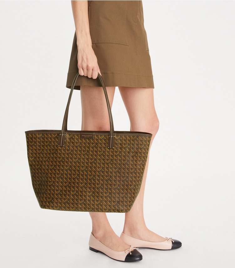 Tory Burch designer tote bags Ever-Ready Zip Tote in Walnut additional on model
