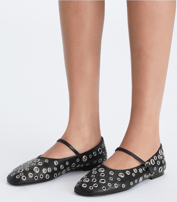Tory Burch designer flats Eyelet Mary Jane Ballet in PERFECT BLACK additional on model