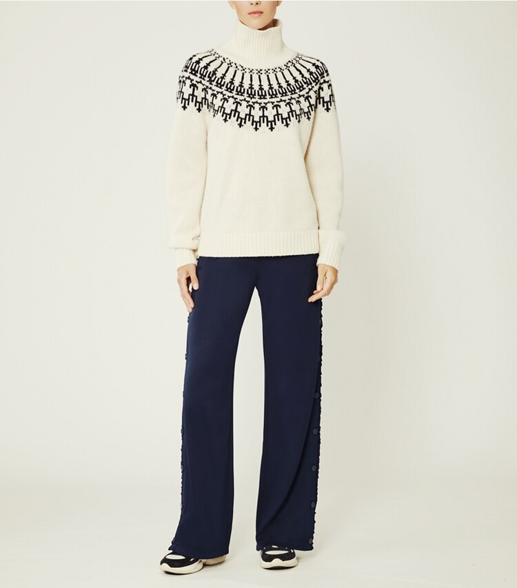 Tory Sport designer strickware Fair-Isle-Pullover aus Merinowolle in Snow White Mountain Fair Isle modell von vorn