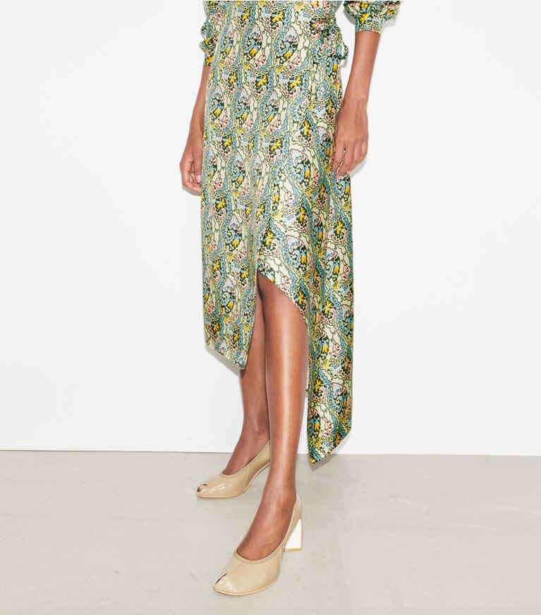 Tory Burch diseñador prendas inferiores Falda cruzada de seda en Blue Dream Paisley detalle en modelo