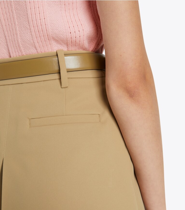 Tory Sport diseñador prendas inferiores Falda de golf de sarga Tech en Pale Teak adicional en modelo