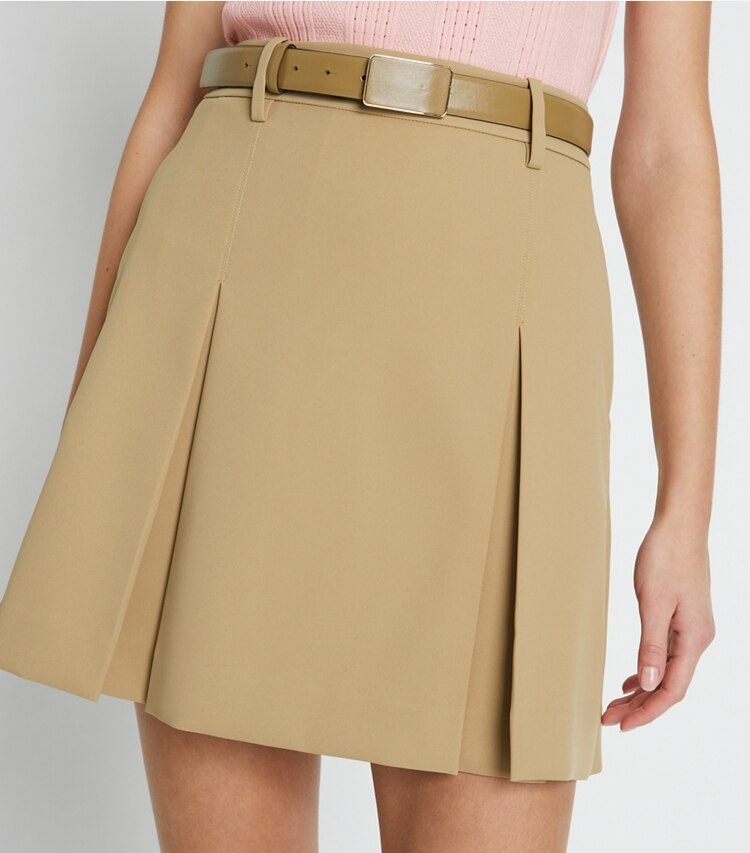 Tory Sport diseñador prendas inferiores Falda de golf de sarga Tech en Pale Teak detalle en modelo