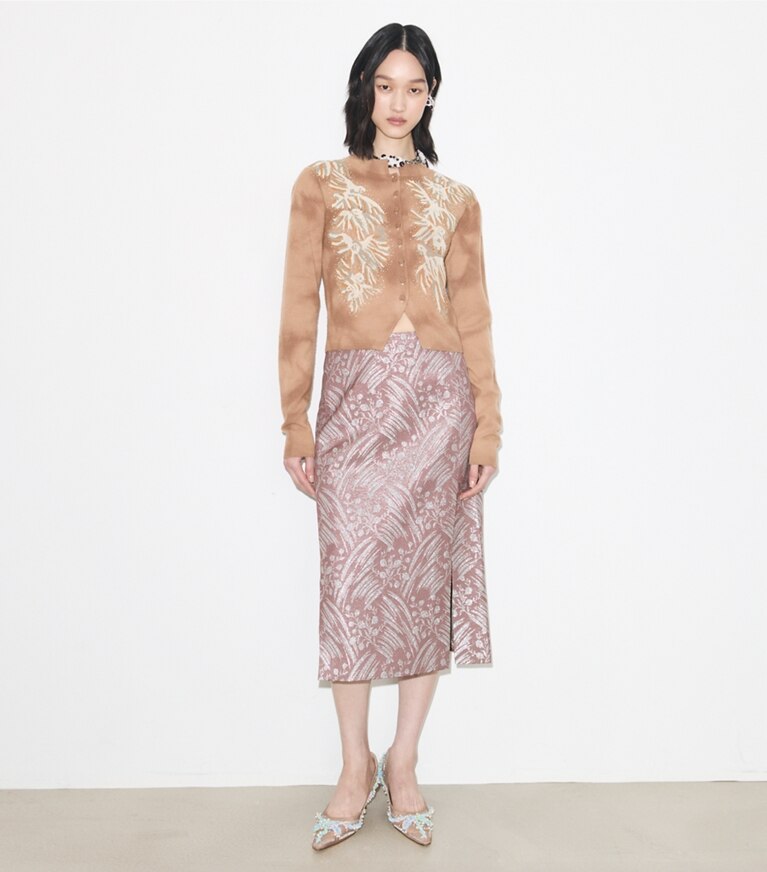 Tory Burch diseñador prendas inferiores Falda de jacquard de seda en Mauve Wispy Flower frente en modelo