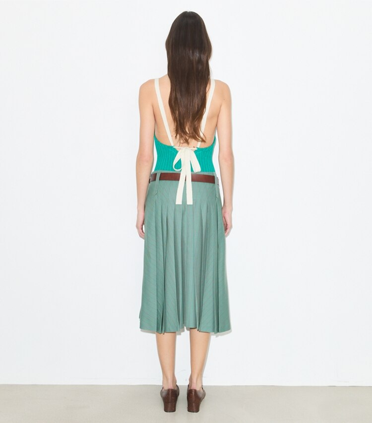 Tory Burch diseñador prendas inferiores Falda de lana plisada en Teal / Red Stripe parte posterior en modelo