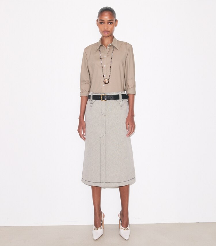 Tory Burch diseñador prendas inferiores Falda de lona de algodón en Black / Ivory frente en modelo