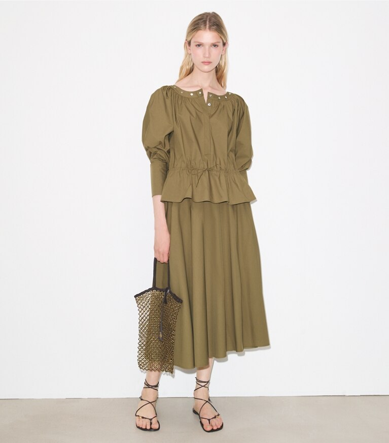 Tory Burch diseñador prendas inferiores Falda de poplín de algodón en Olive frente en modelo