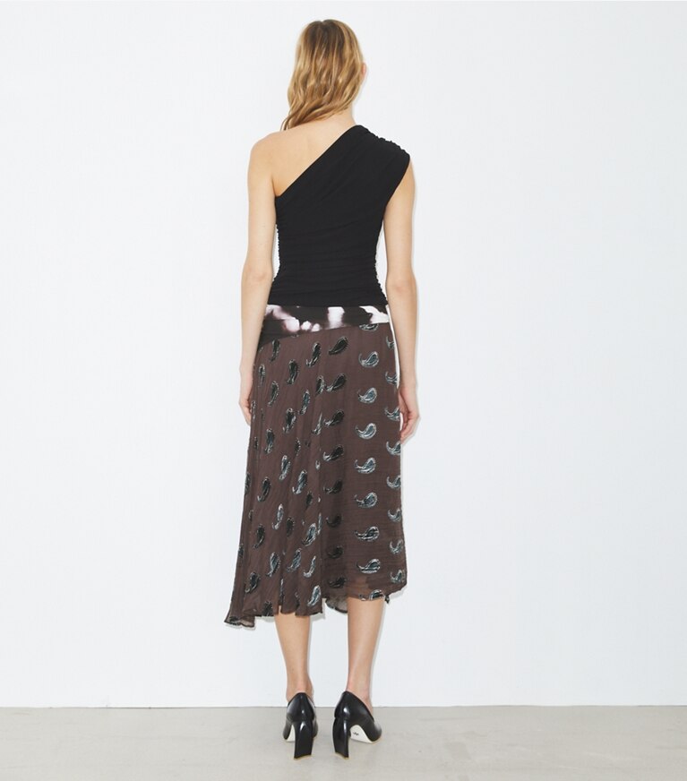 Tory Burch diseñador prendas inferiores Falda de terciopelo en Brown Paisley parte posterior en modelo