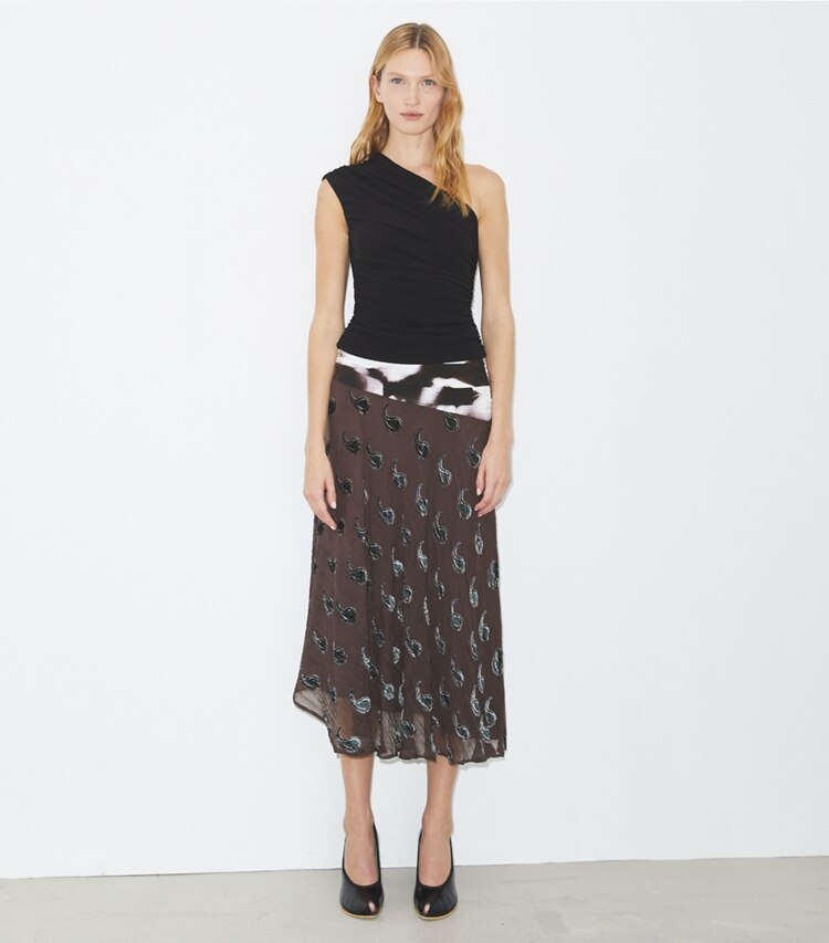 Tory Burch diseñador prendas inferiores Falda de terciopelo en Brown Paisley frente en modelo