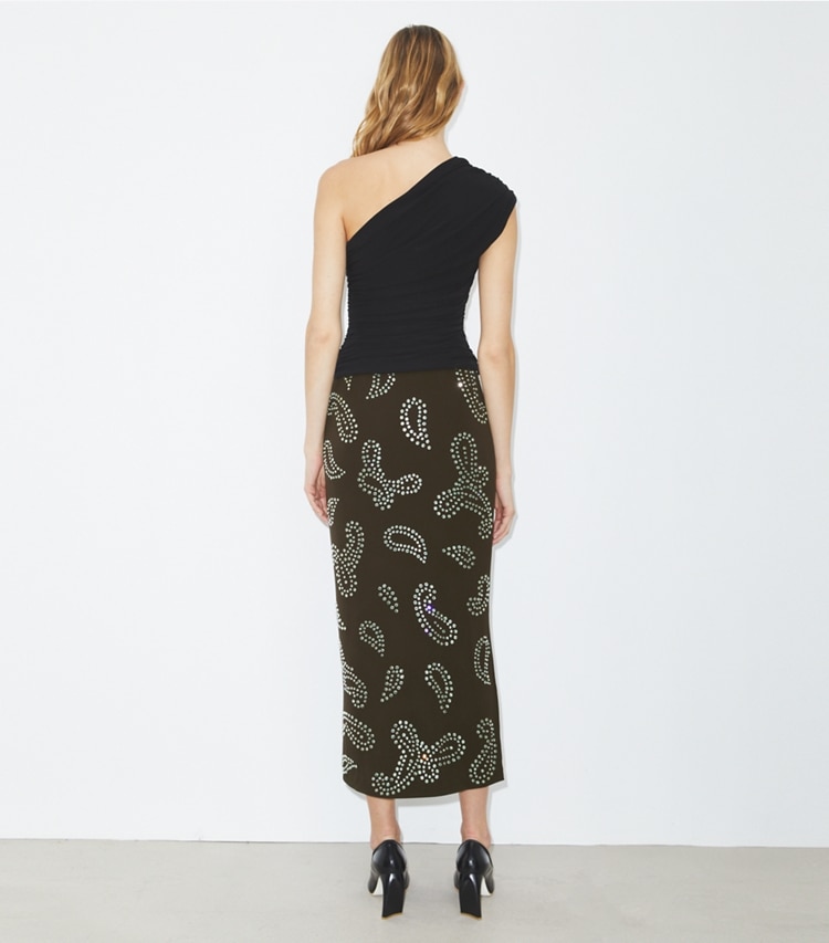 Tory Burch diseñador prendas inferiores Falda de viscosa con adornos en Chocolate parte posterior en modelo