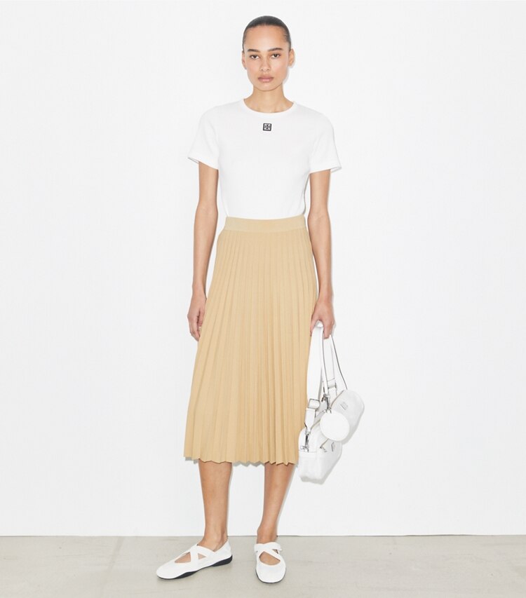 Tory Burch diseñador prendas inferiores Falda de viscosa plisada en Beige frente en modelo