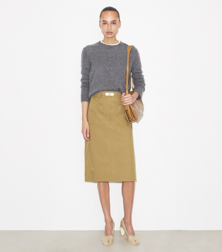 Tory Burch diseñador prendas inferiores Falda tipo camp de algodón en Olive frente en modelo