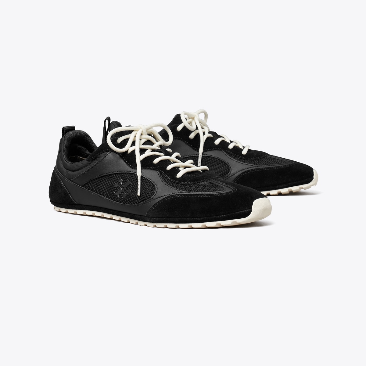 field-sneaker-angle.