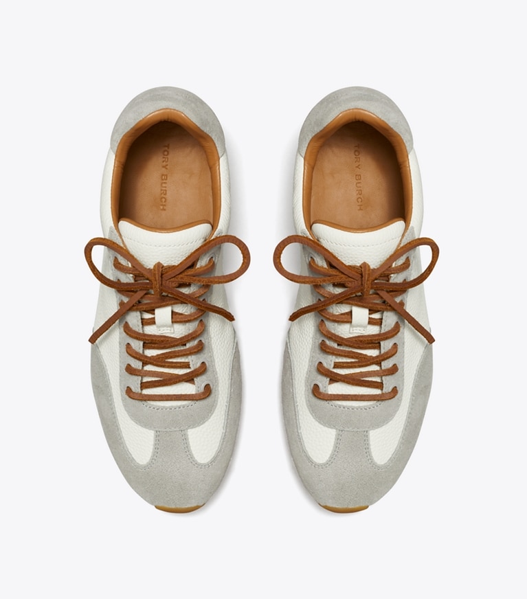 Tory Burch designer sneakers Field Sneaker in BLANC / LOUTRE GRAY angle