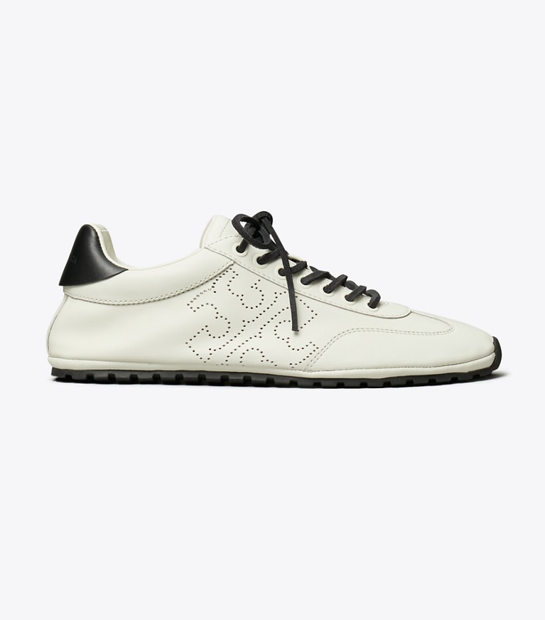 Tory Burch designer sneakers Field Sneaker in BLANC / PERFECT BLACK angle