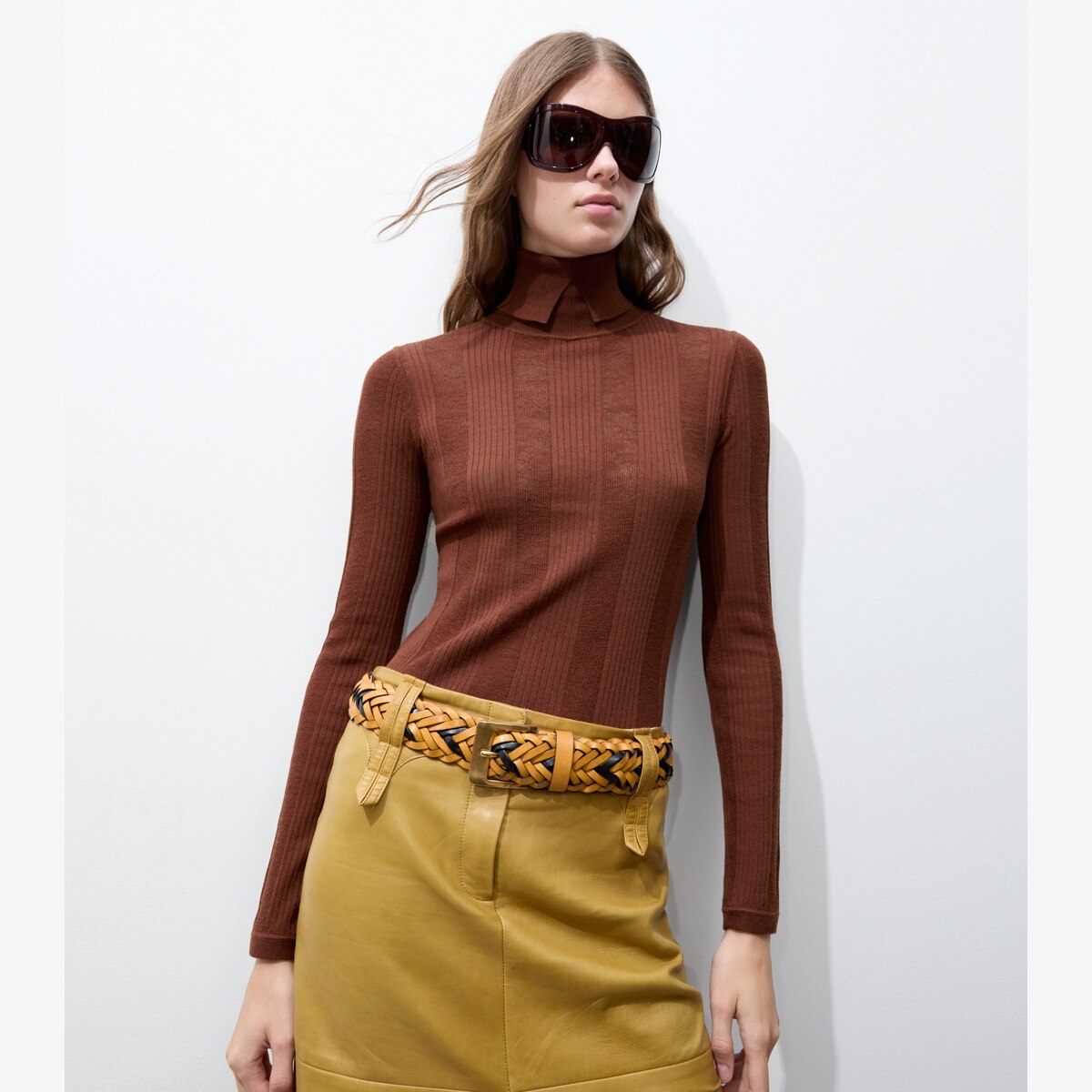 FINE RIB TURTLENECK - thumbnail 2