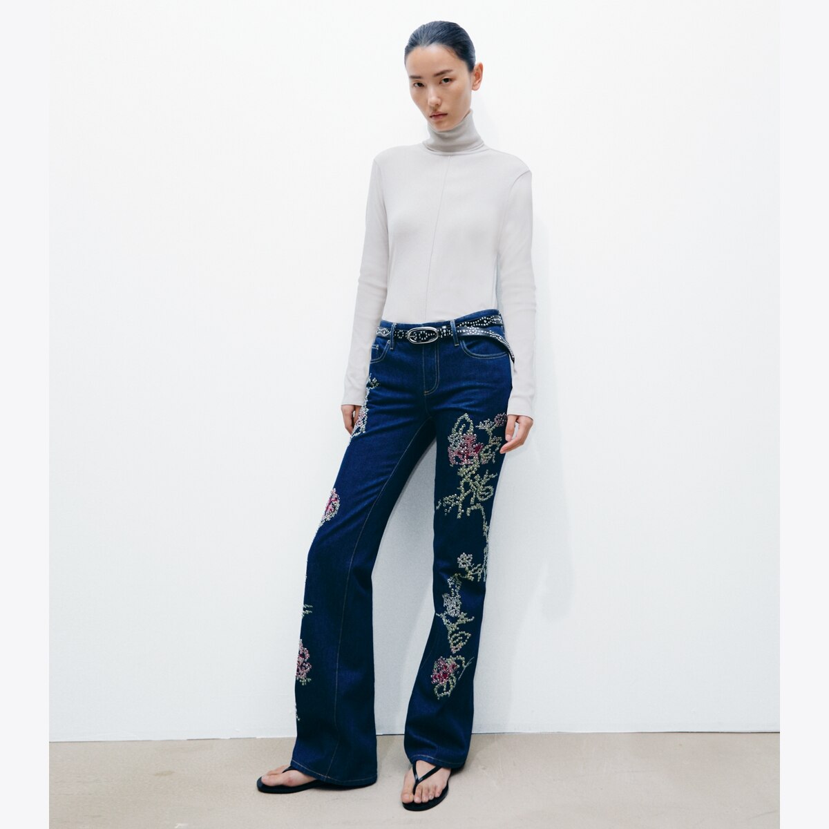 FINE RIB TURTLENECK - thumbnail 3