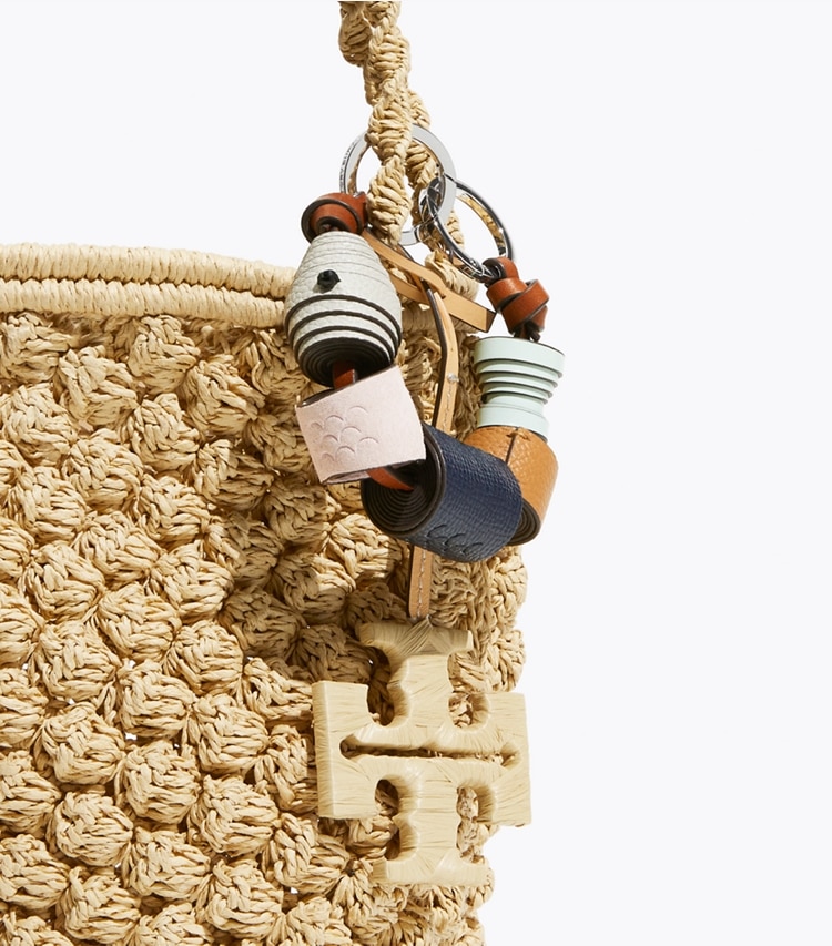 Tory Burch designer バッグチャーム＆キーリング フィッシュ バッグチャーム in Multi editorial