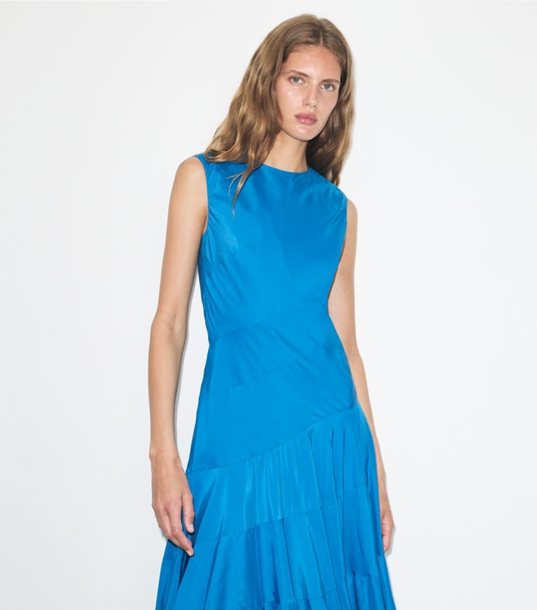 Tory Burch designer dresses Flared Cotton Silk Dress in Bay Blue on model detail