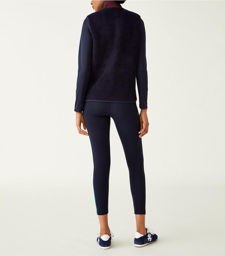 Tory Sport designer mäntel Fleeceweste mit Reißverschluss in Tory Navy / OXBLOOD on model back