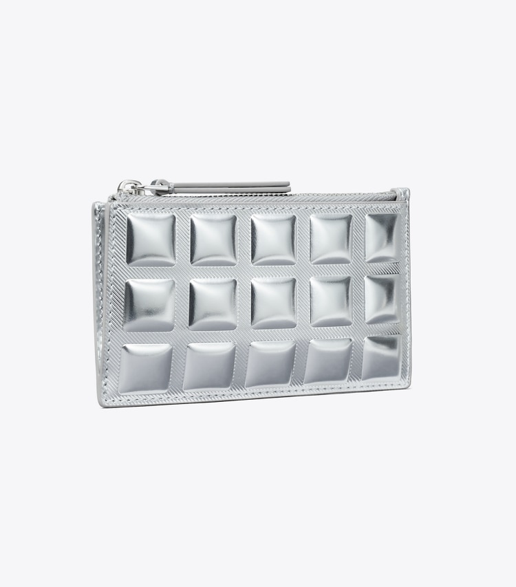 Tory Burch designer カードケース フレミング メタリック スクエア キルト ジップカードケース in Silver angle