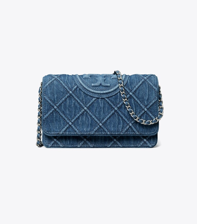 Tory Burch designer ミニバッグ フレミング ソフトデニム チェーンウォレット in Denim angle