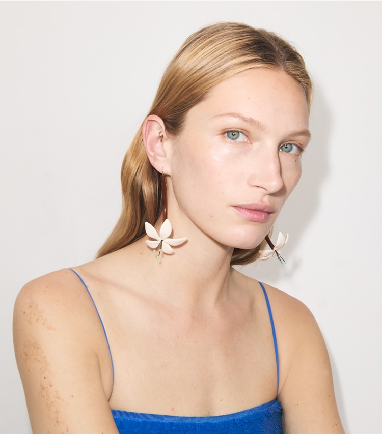 Tory Burch designer earrings Flower Earrings in Tortoise accessory on model