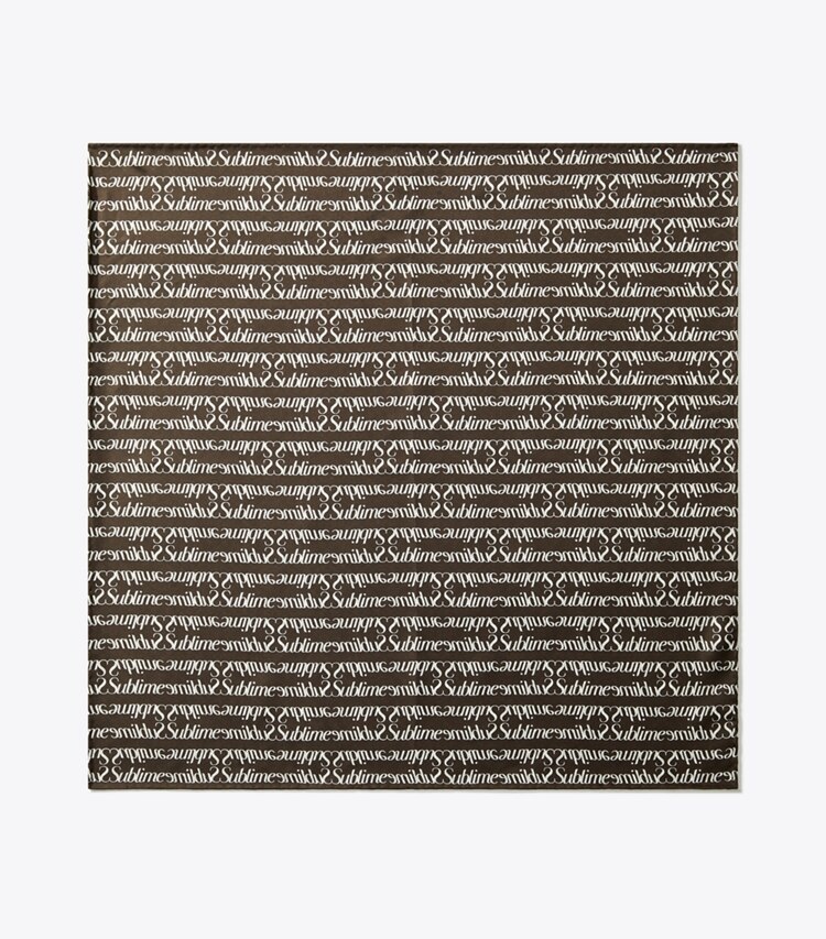 Tory Burch designer sciarpe Foulard in seta Sublime T Monogram in Chocolate Brown superiore
