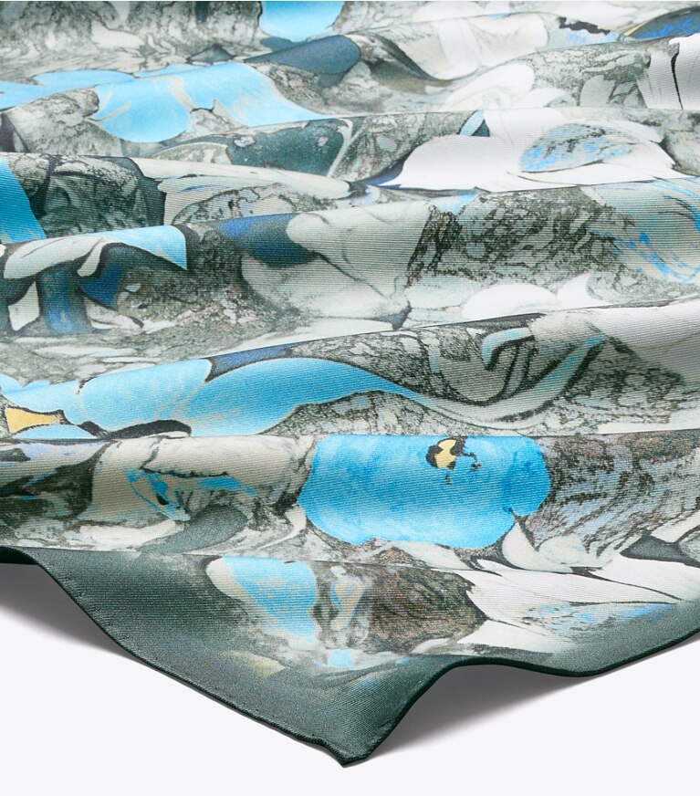 Tory Burch designer sciarpe Foulard quadrato in seta Abstract Floral in Abstract Floral Blue superiore