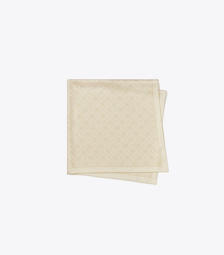 Tory Burch designer sciarpe Foulard quadrato in seta double face T Monogram in Camel / Ivory superiore