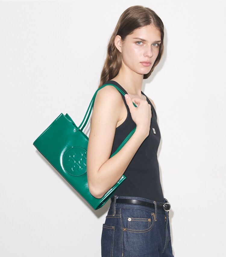 Tory Burch designer cabas Fourre-tout horizontal Ella dans Bright Malachite accessoire sur le modèle