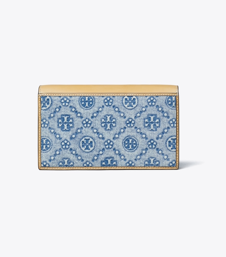 Tory Burch designer kleine taschen Geldbörse im Kuvert-Stil aus Denim mit T-Monogramm und Kette in Seltzer angle