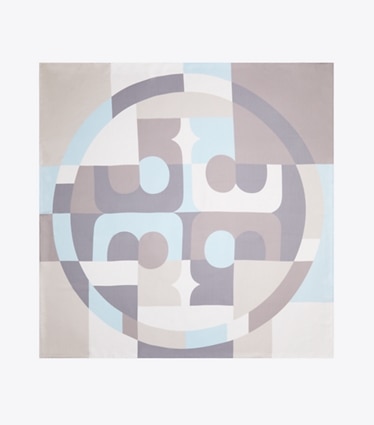 Tory Burch designer スカーフ・マフラー ジオ カラーブロック シルク スクエアスカーフ in Geo Colorblock Frozen Sky オーバーヘッド